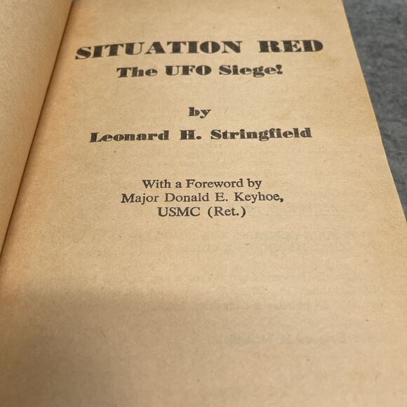 VTG Situation Red: The UFO Siege ~ Leonard H. Stringfield ~ 1977 ~ Fawcett CREST - Picture 7 of 8